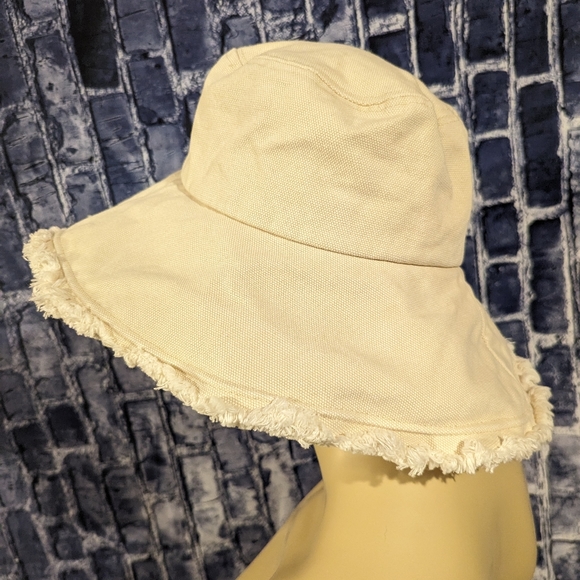 Olive & Pique Cream/Ivory Color Cotton Bucket Hat NWT - Picture 4 of 11